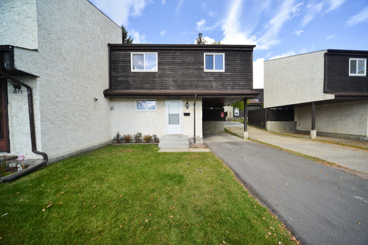 6075 35a Avenue, Edmonton, Alberta, Canada T6L 1G7, 3 Bedrooms Bedrooms, ,1.5 BathroomsBathrooms,1/2 Duplex,Currently Rented,35a Avenue,1000