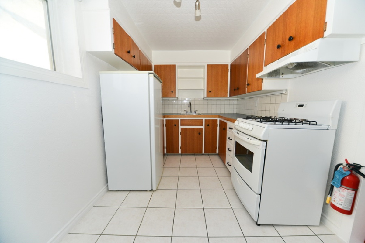 11113 116 Street,Edmonton,Alberta,Canada T5G 2V7,3 Bedrooms Bedrooms,2 BathroomsBathrooms,1/2 Duplex,116 Street,1003