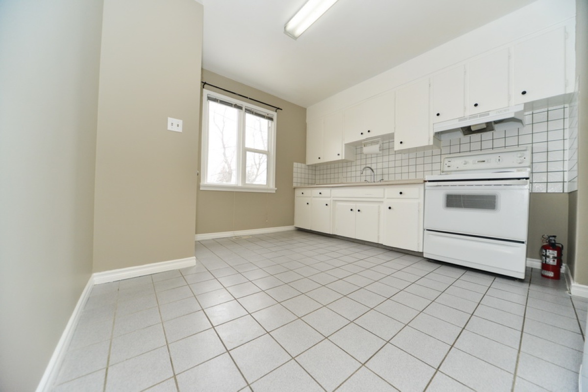 11113 116 Street,Edmonton,Alberta,Canada T5G 2V7,3 Bedrooms Bedrooms,2 BathroomsBathrooms,1/2 Duplex,116 Street,1003