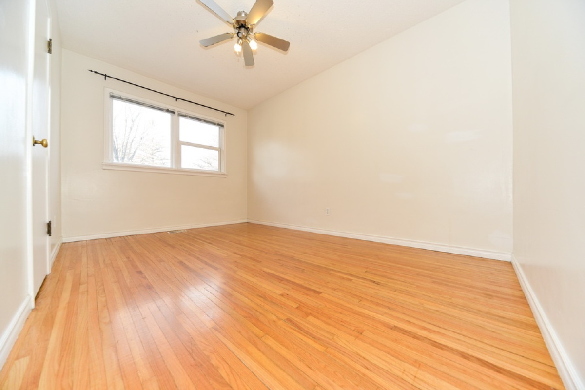 11113 116 Street,Edmonton,Alberta,Canada T5G 2V7,3 Bedrooms Bedrooms,2 BathroomsBathrooms,1/2 Duplex,116 Street,1003